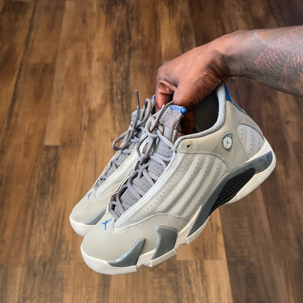 Jordan Wolf Grey 14s